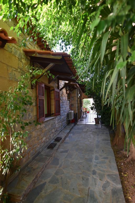 Villa Onar A Stone House With Amazing View Stoúpa エクステリア 写真