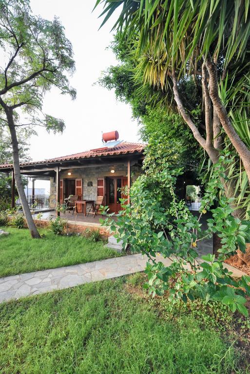 Villa Onar A Stone House With Amazing View Stoúpa エクステリア 写真
