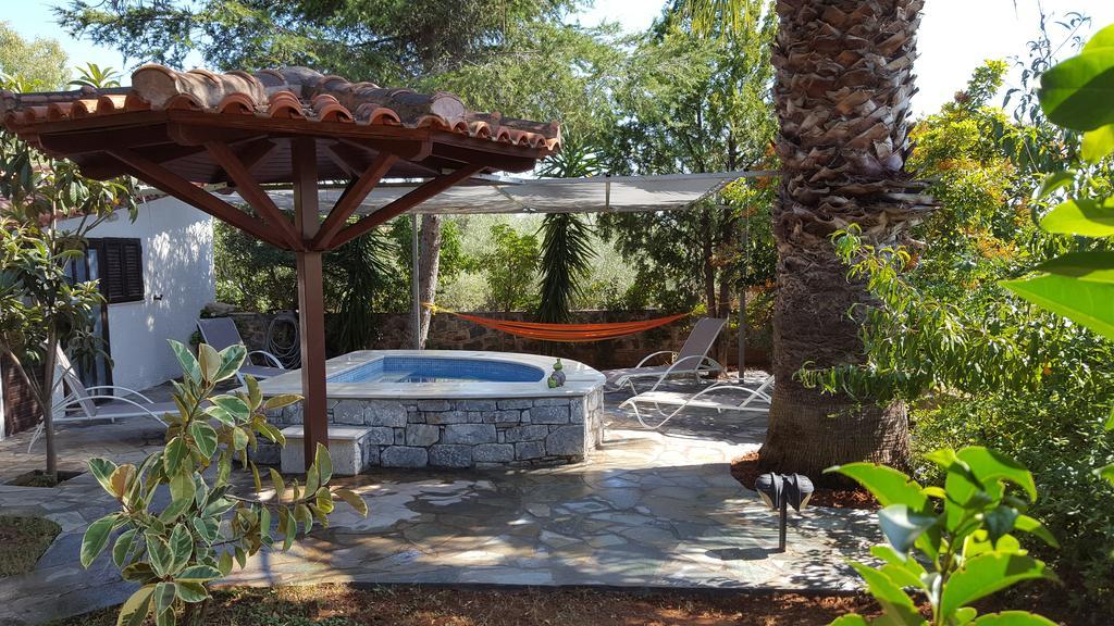 Villa Onar A Stone House With Amazing View Stoúpa エクステリア 写真