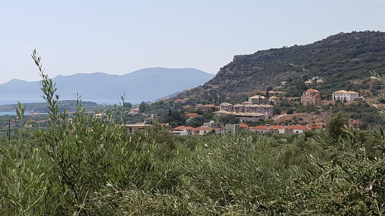 Villa Onar A Stone House With Amazing View Stoúpa エクステリア 写真